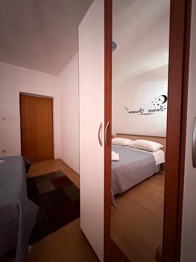Apartment Lucija Zara Esterno foto