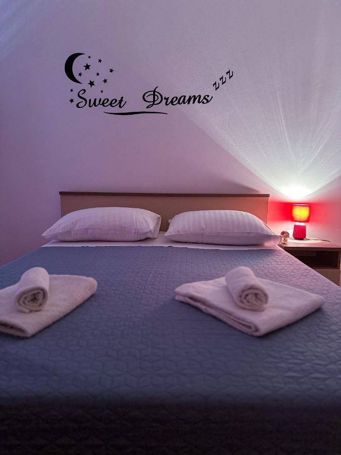 Apartment Lucija Zara Esterno foto