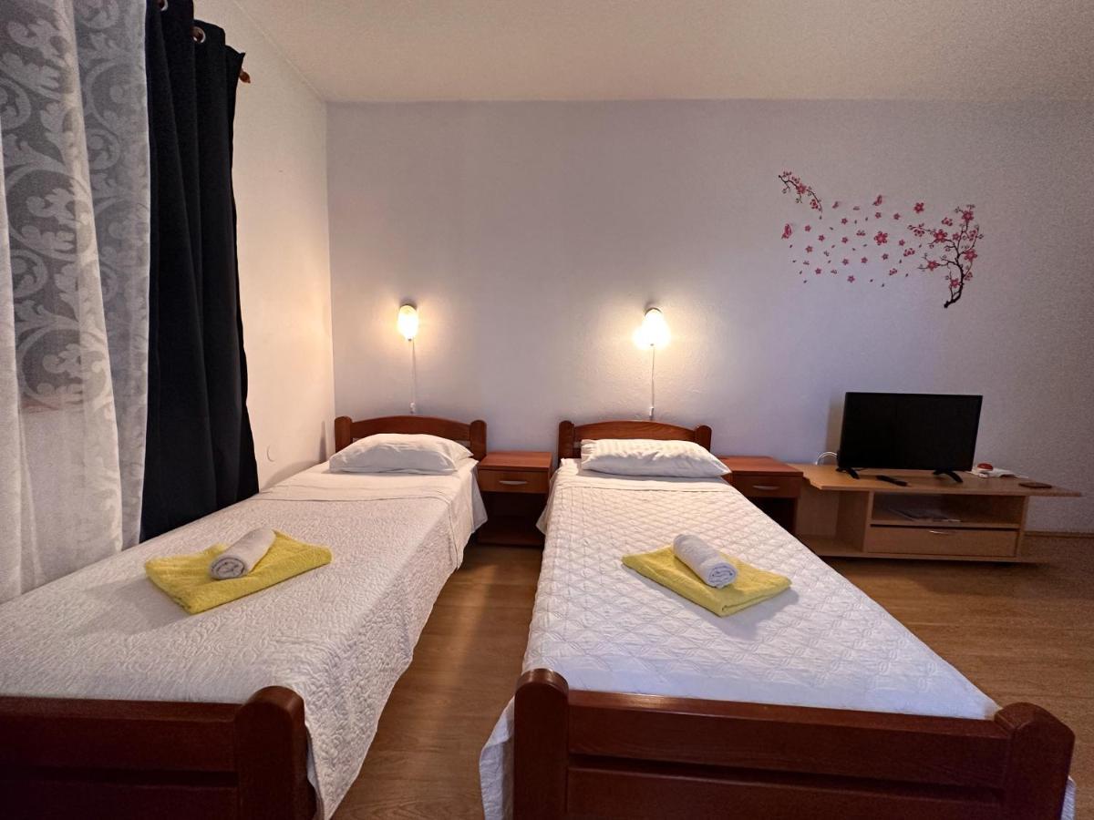 Apartment Lucija Zara Esterno foto